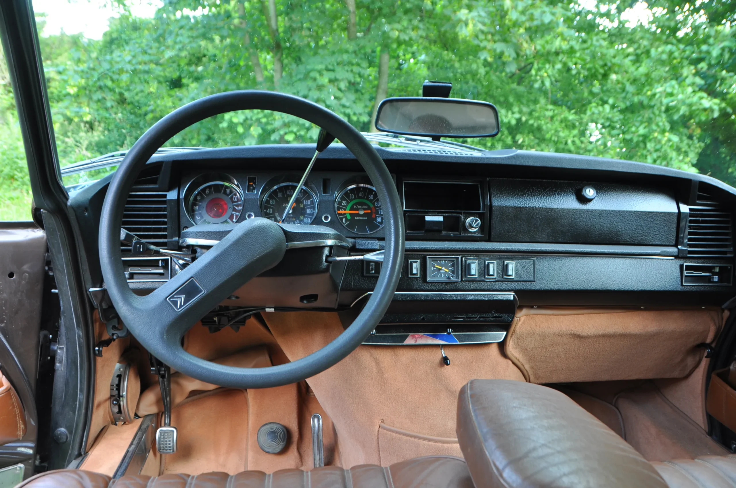 11 CITROËN DS 23 IE Pallas 1973