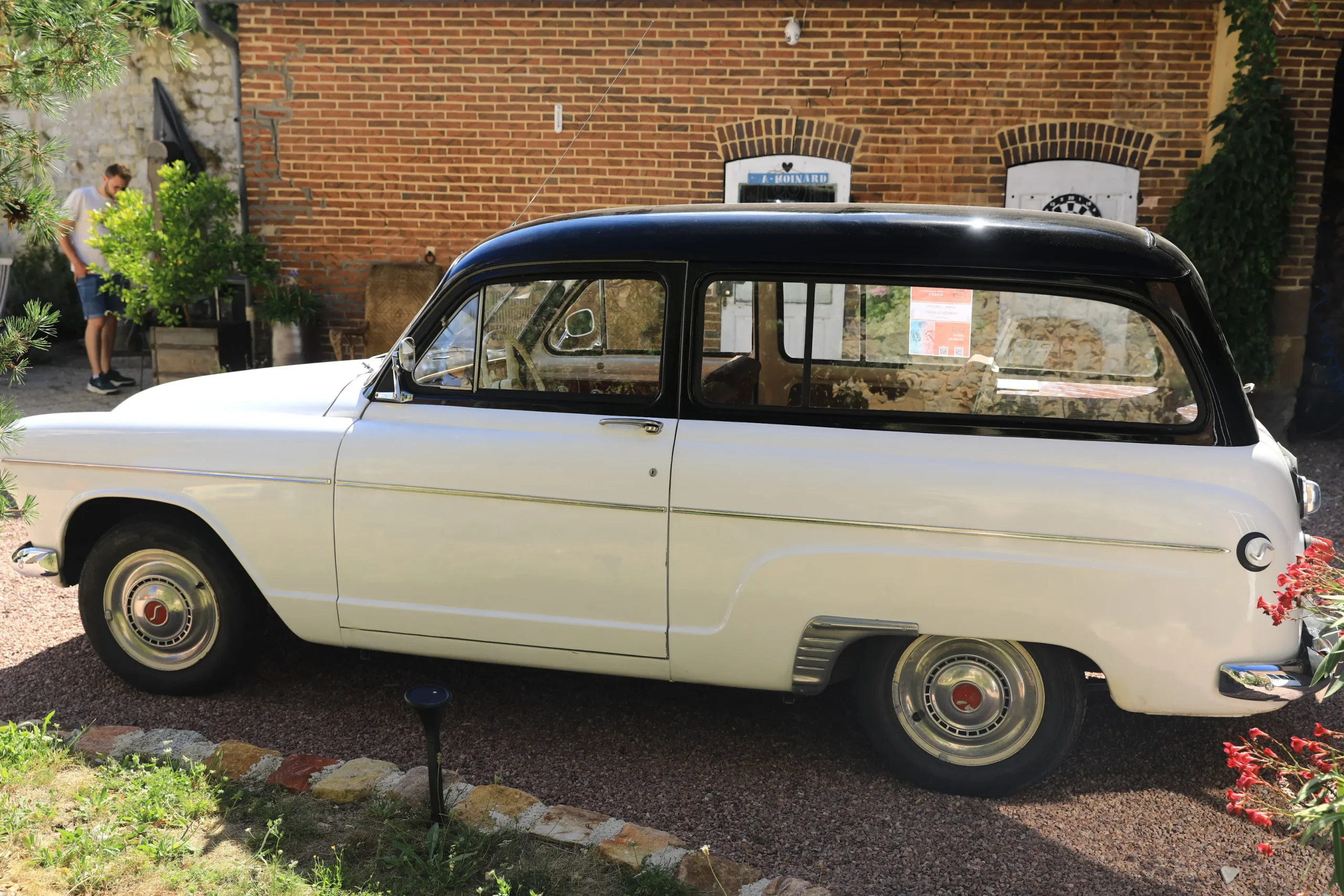 2 SIMCA P60 Ranch 1963
